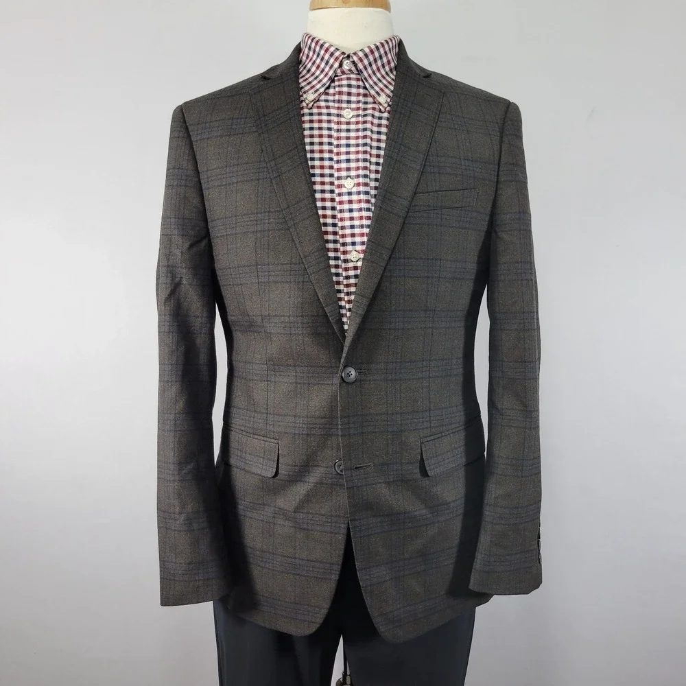 Van Heusen Men's Sport Coat Blazer Two Button Brown Plaid Poly‎ Bend Slim 40R